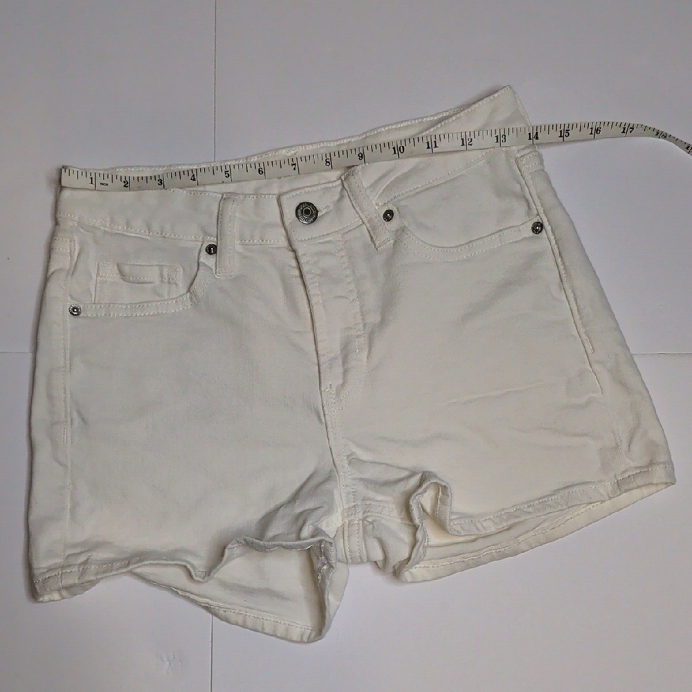 Old Navy Women's Cream High Waist Shorts